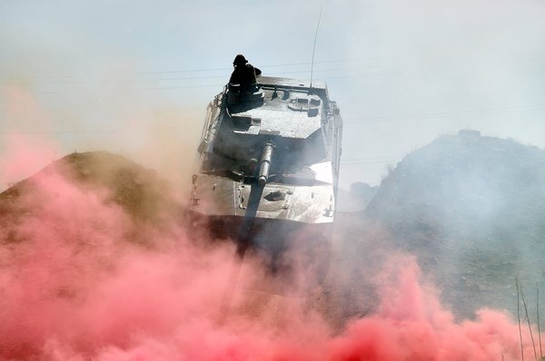 Comment mettre en place des initiatives de reconnaissance et de valorisation des actions civiques et volontaires au sein de la communauté ?
